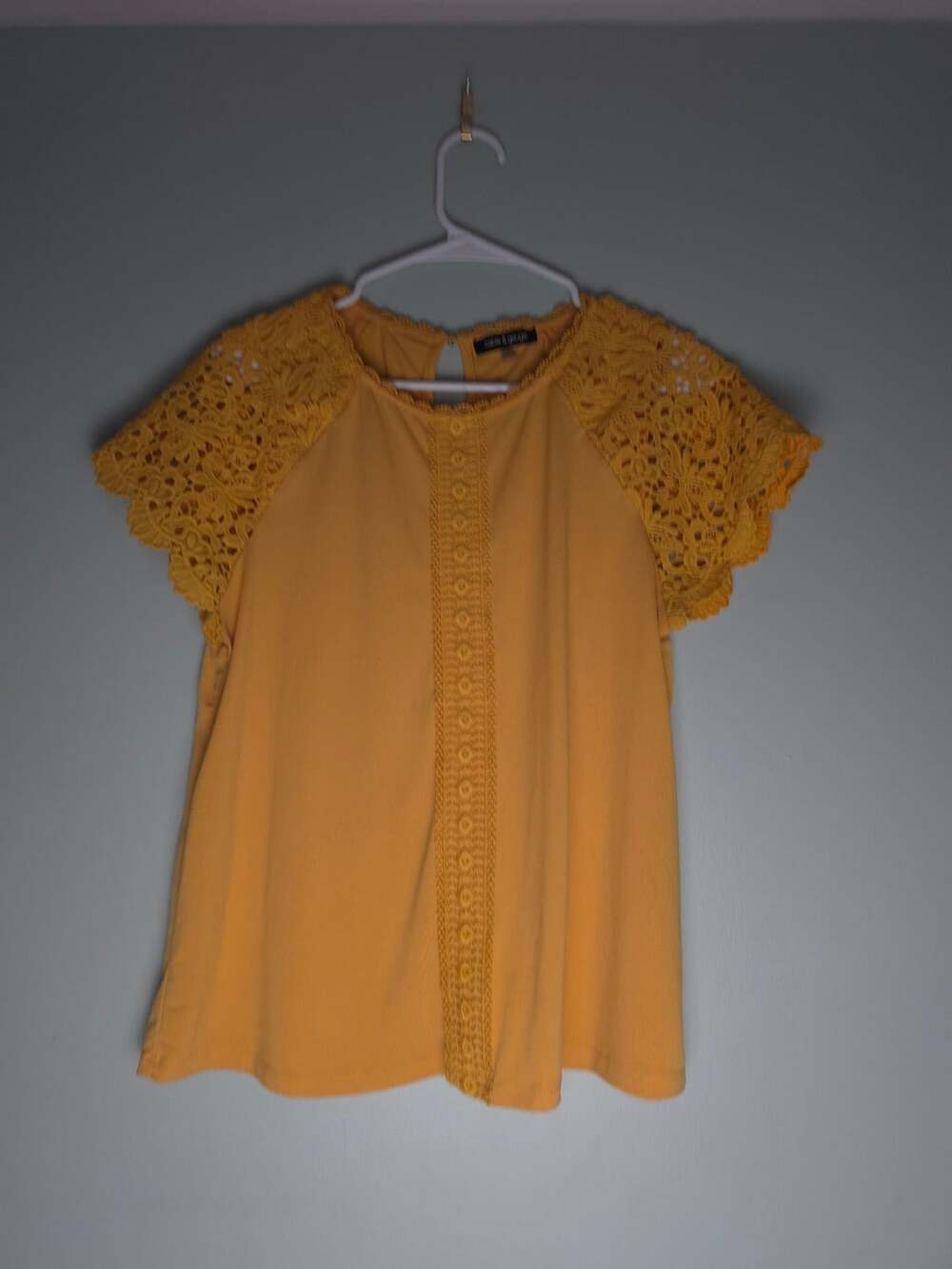 ​Bohochic Mustardyellow Cable & Gauge Lace Trim Short Flutter Sleeve Blouse